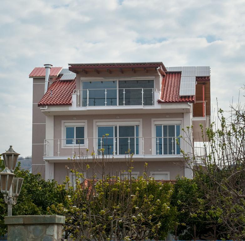 Vanessa'S Rooms & Apartments 카날리 외부 사진