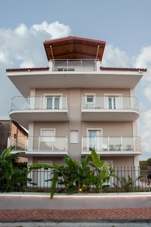 Vanessa'S Rooms & Apartments 카날리 외부 사진