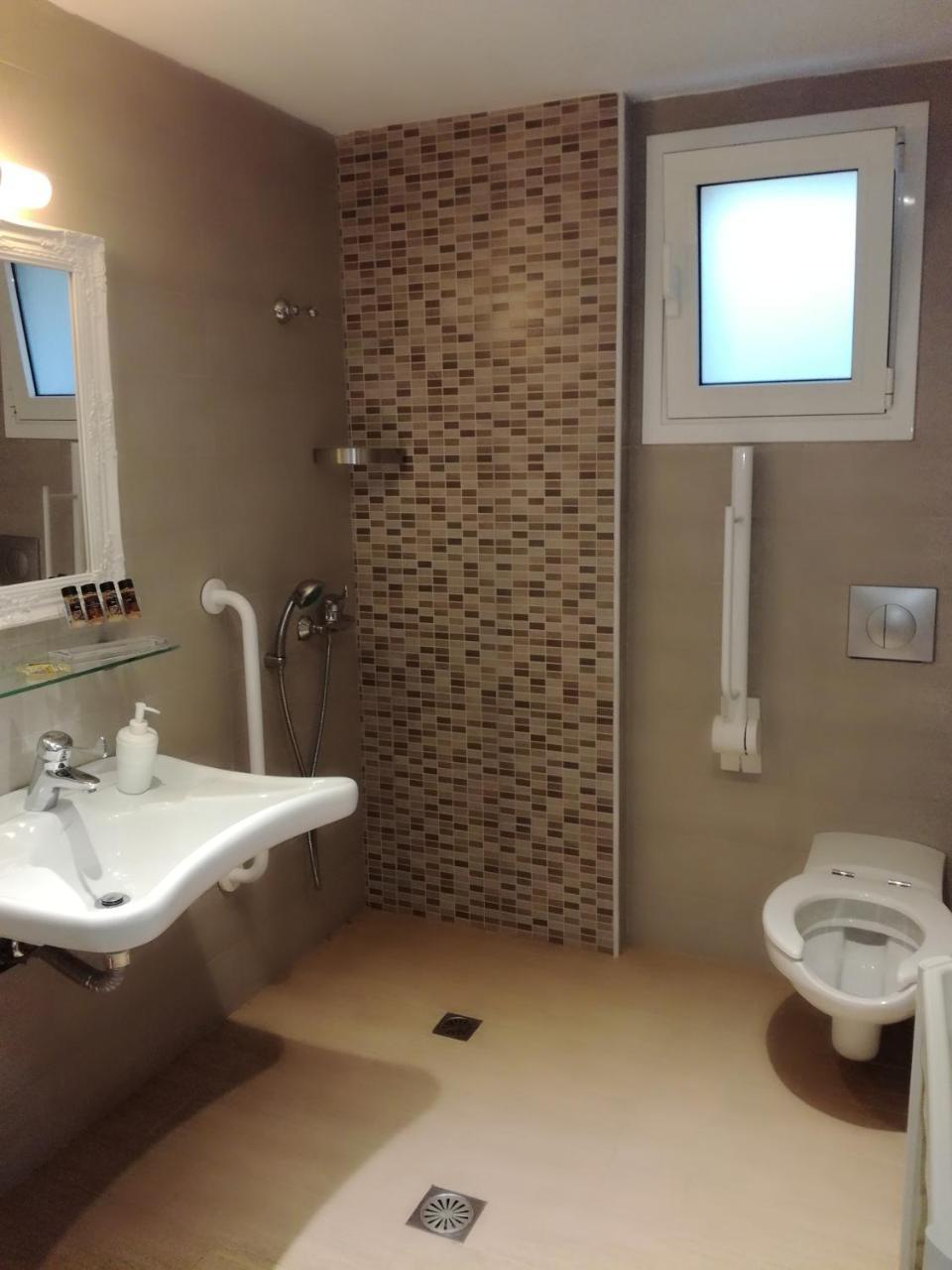 Vanessa'S Rooms & Apartments 카날리 외부 사진